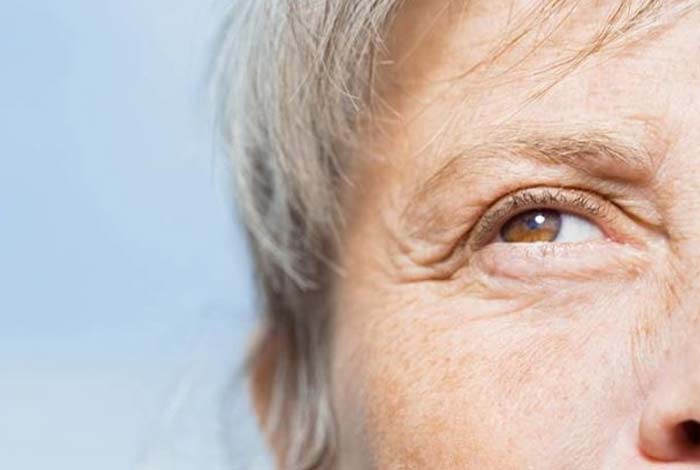 age related macular degeneration symptoms causes prevention & treatment