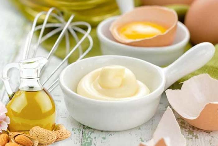 mayonnaise almond oil and egg mask